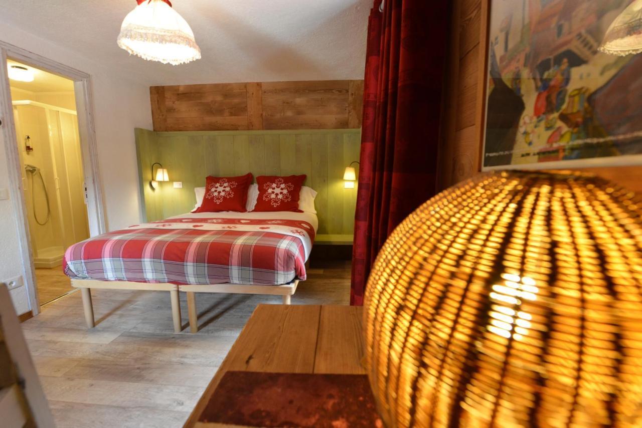 Hotel Petit Dahu - Chambres Et Restaurant Cogne Zewnętrze zdjęcie